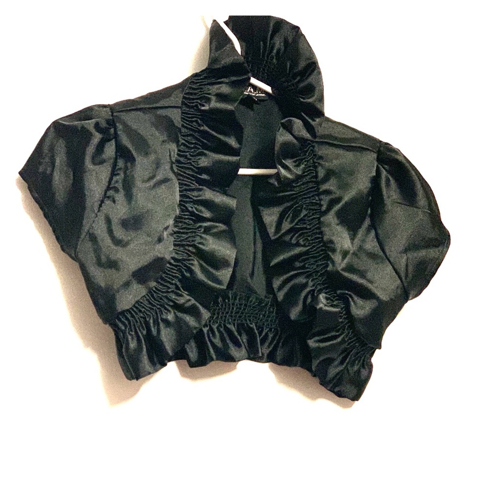 BLACK FRILL SHRUG
